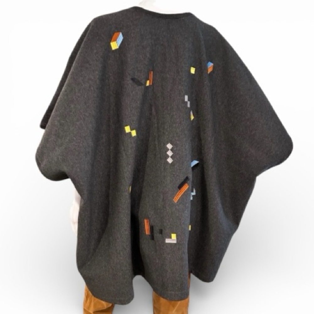 Bespoke Embroidered Aztec Poncho - Picture 4 of 9